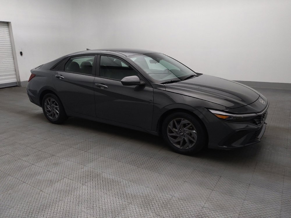 Used 2024 Hyundai Elantra SEL FWD image 11