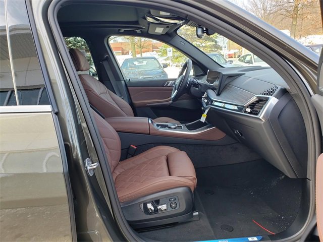 New 2026 BMW X5 xDrive50e w/ Premium Package image 17