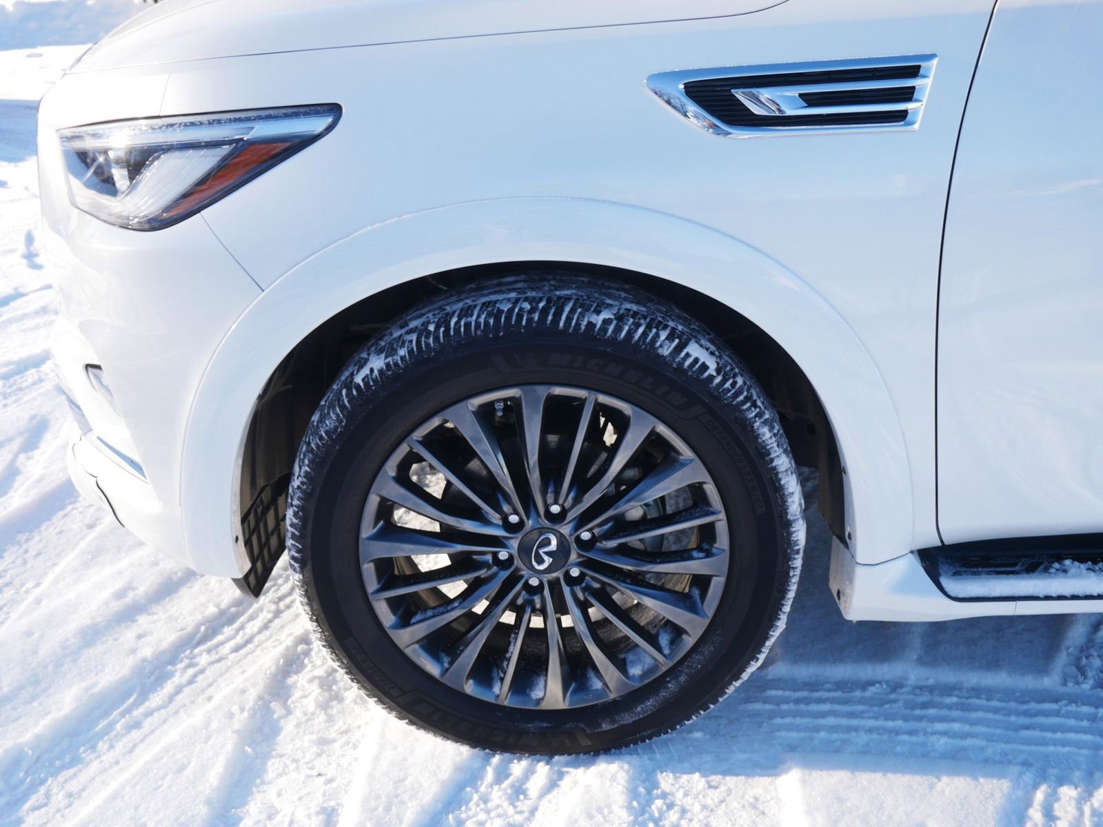 Used 2022 INFINITI QX80 Sensory w/ Cargo Package image 7