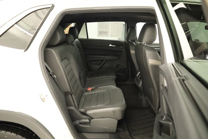 Used 2020 Volkswagen Atlas Cross Sport SEL Premium image 34