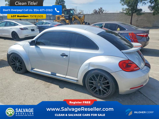 Used 2012 Volkswagen Beetle 2.5 image 3