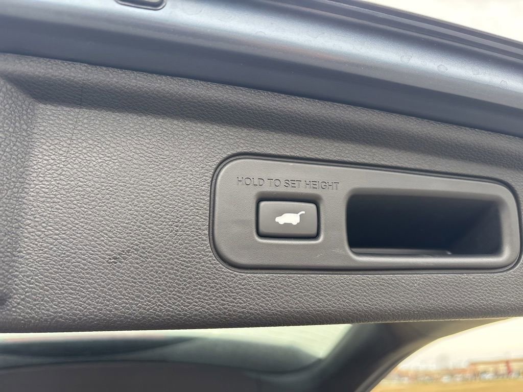 Certified 2025 Honda Odyssey Touring image 13