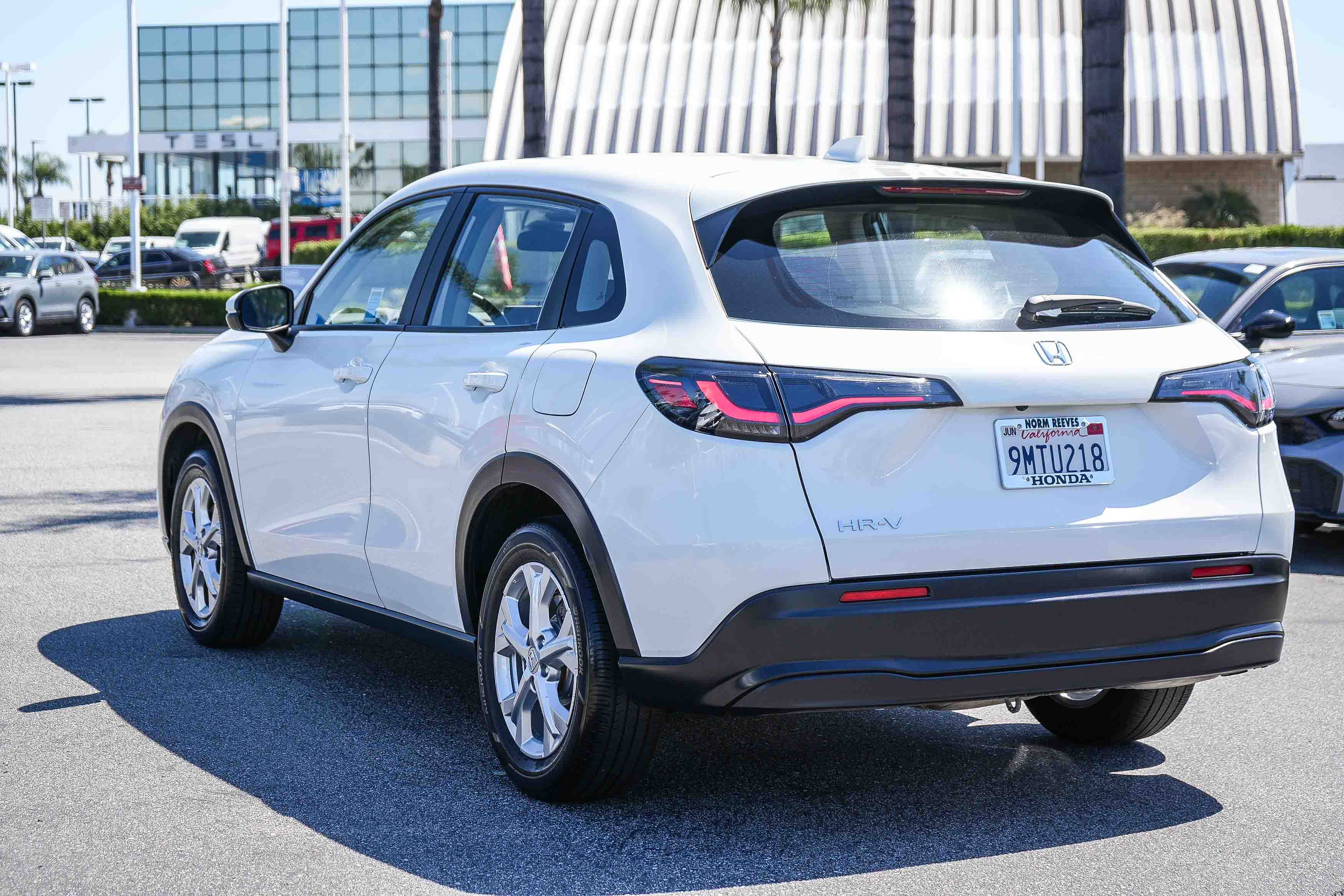 Used 2024 Honda HR-V LX image 9