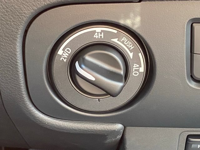 New 2026 Nissan Frontier SV w/ All-Weather Content Package AWD/4WD image 24
