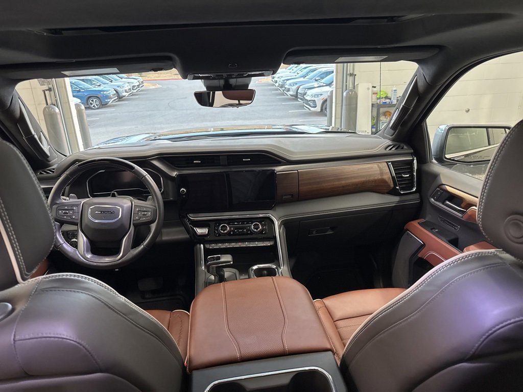Used 2025 GMC Sierra 1500 Denali Ultimate image 16