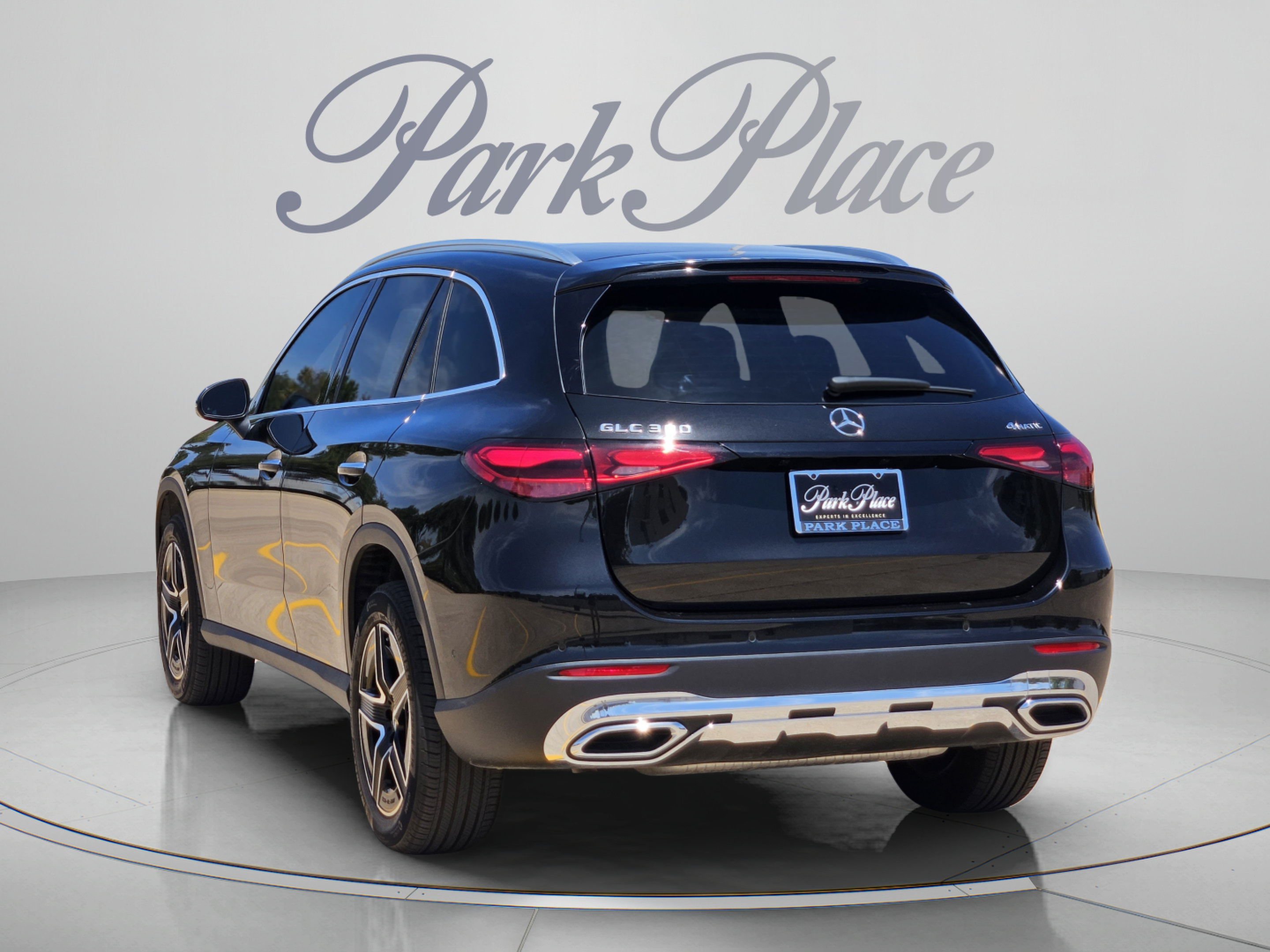 Certified 2026 Mercedes-Benz GLC 300 4MATIC image 3