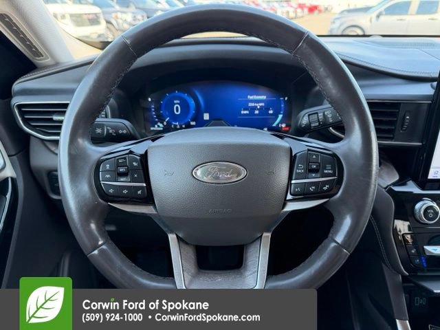 Used 2022 Ford Explorer Platinum w/ Equipment Group 601A AWD/4WD image 25