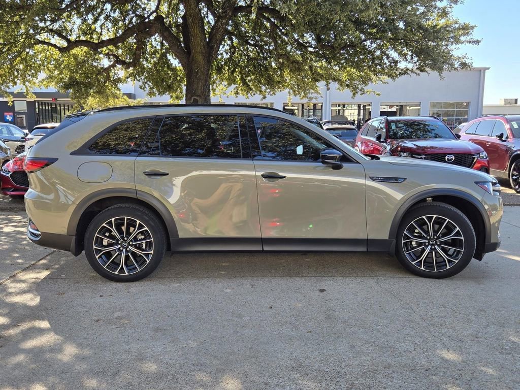 Used 2025 MAZDA CX-70 Plug-In Hybrid w/ Premium Pkg image 6