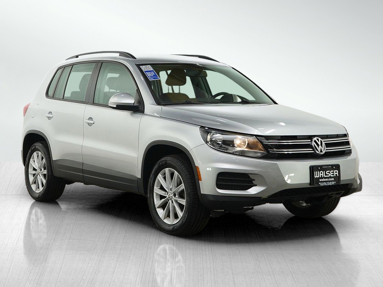 Used 2017 Volkswagen Tiguan S FWD image 7