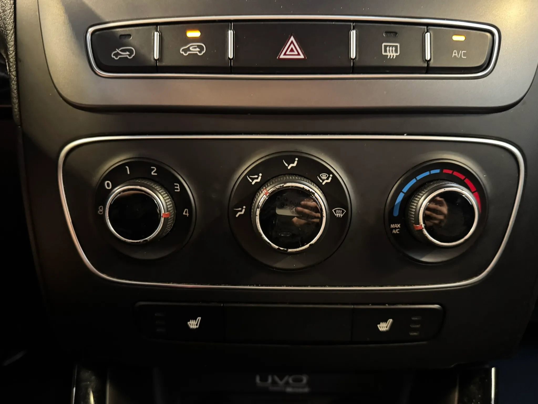 Used 2014 Kia Sorento LX image 16