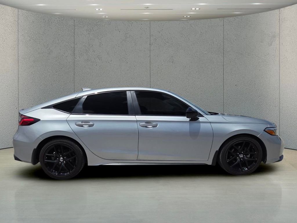 Used 2025 Honda Civic Sport image 2