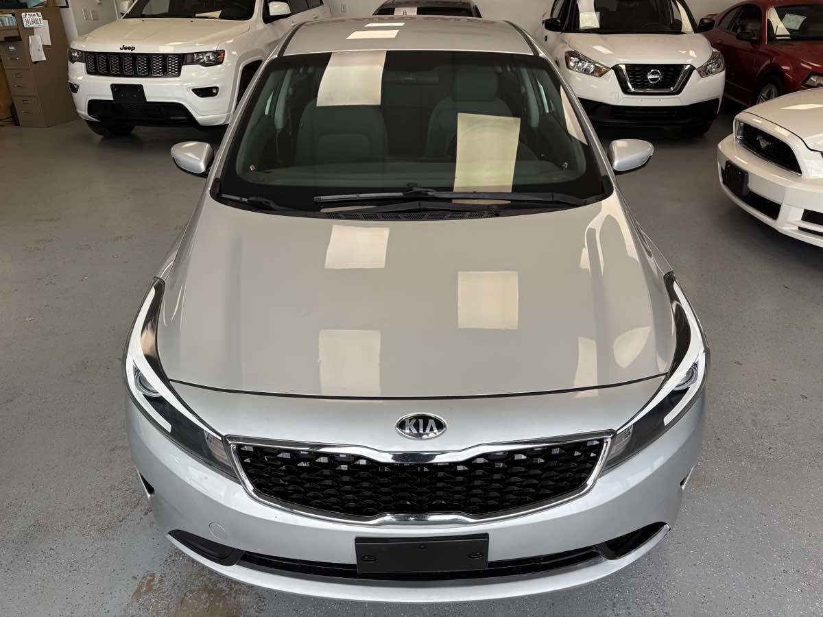 Used 2018 Kia Forte LX image 3