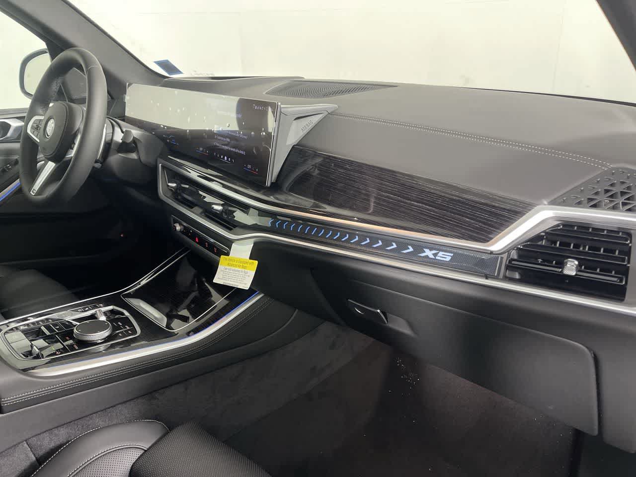 Used 2025 BMW X5 xDrive50e w/ M Sport Package AWD/4WD image 19