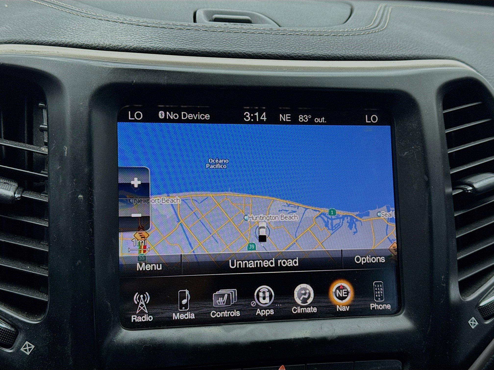 Used 2014 Jeep Cherokee Limited image 9