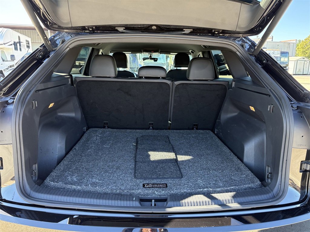 Used 2023 Volkswagen Atlas Cross Sport SE image 26