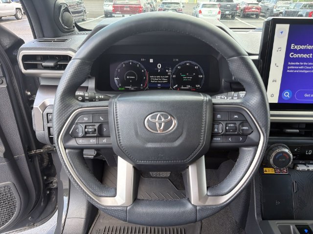 Used 2025 Toyota 4Runner TRD Off-Road Premium AWD/4WD image 33