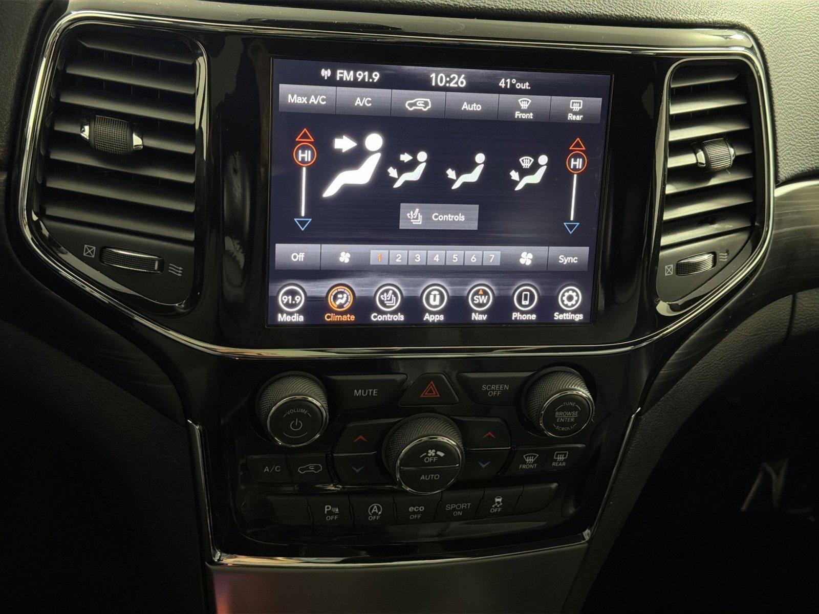 Used 2022 Jeep Grand Cherokee Laredo X image 21