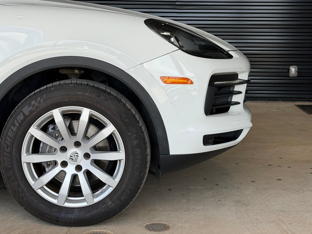 Certified 2020 Porsche Cayenne AWD/4WD image 11