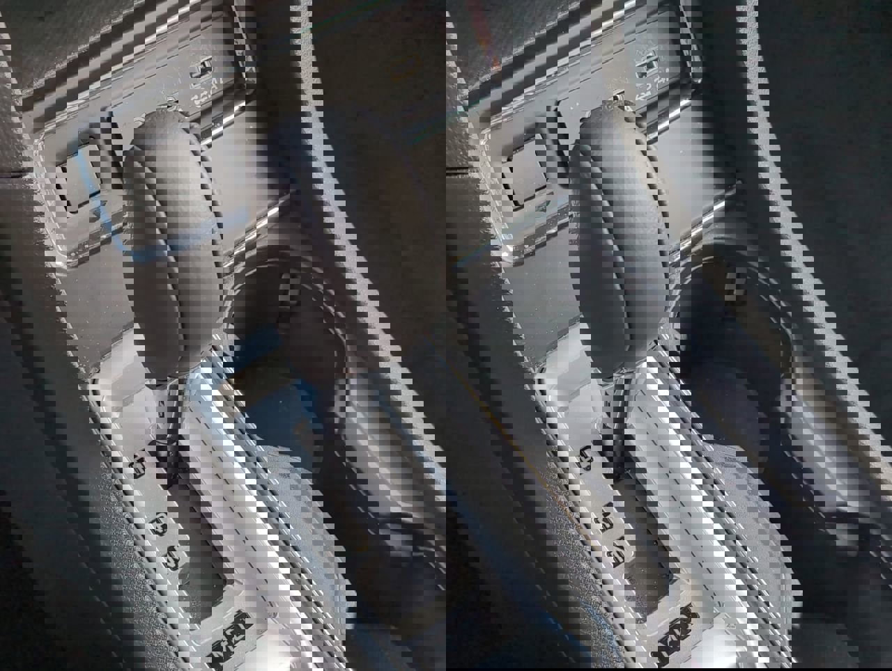 Used 2024 Subaru Ascent Premium w/ Convenience Package image 23