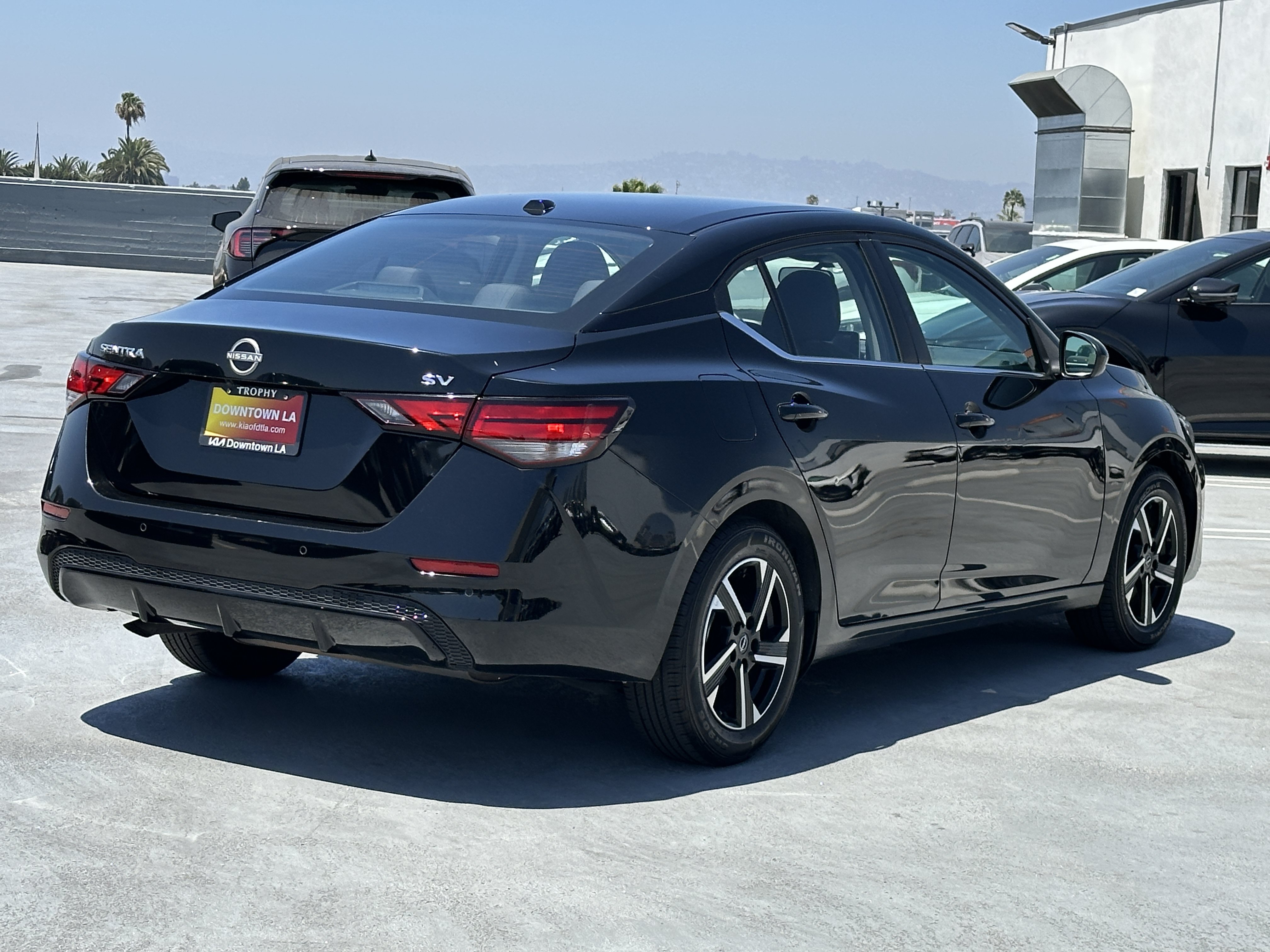 Used 2024 Nissan Sentra SV FWD image 7