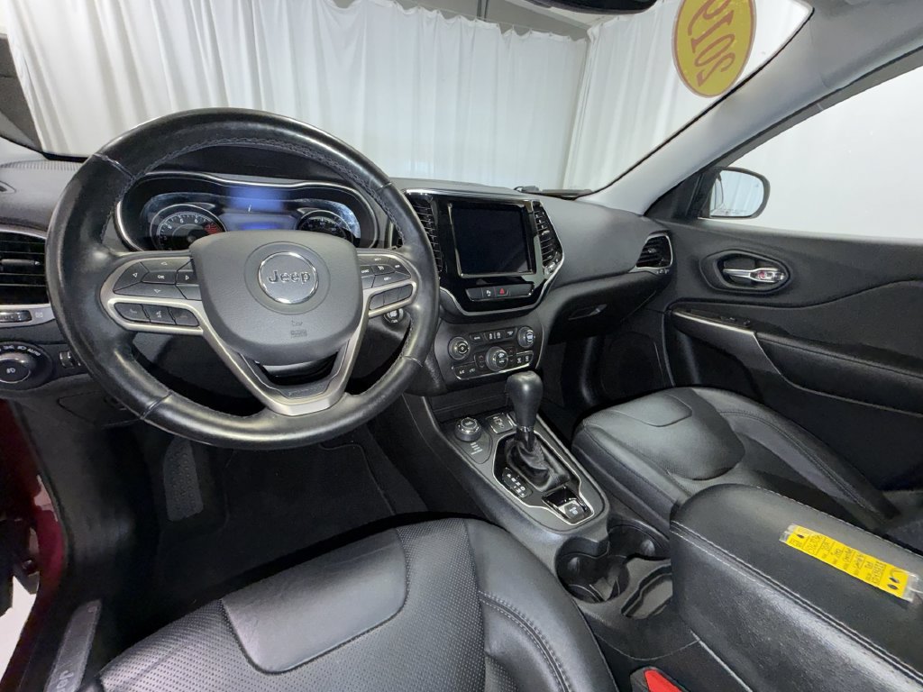 Used 2019 Jeep Cherokee Limited AWD/4WD image 4