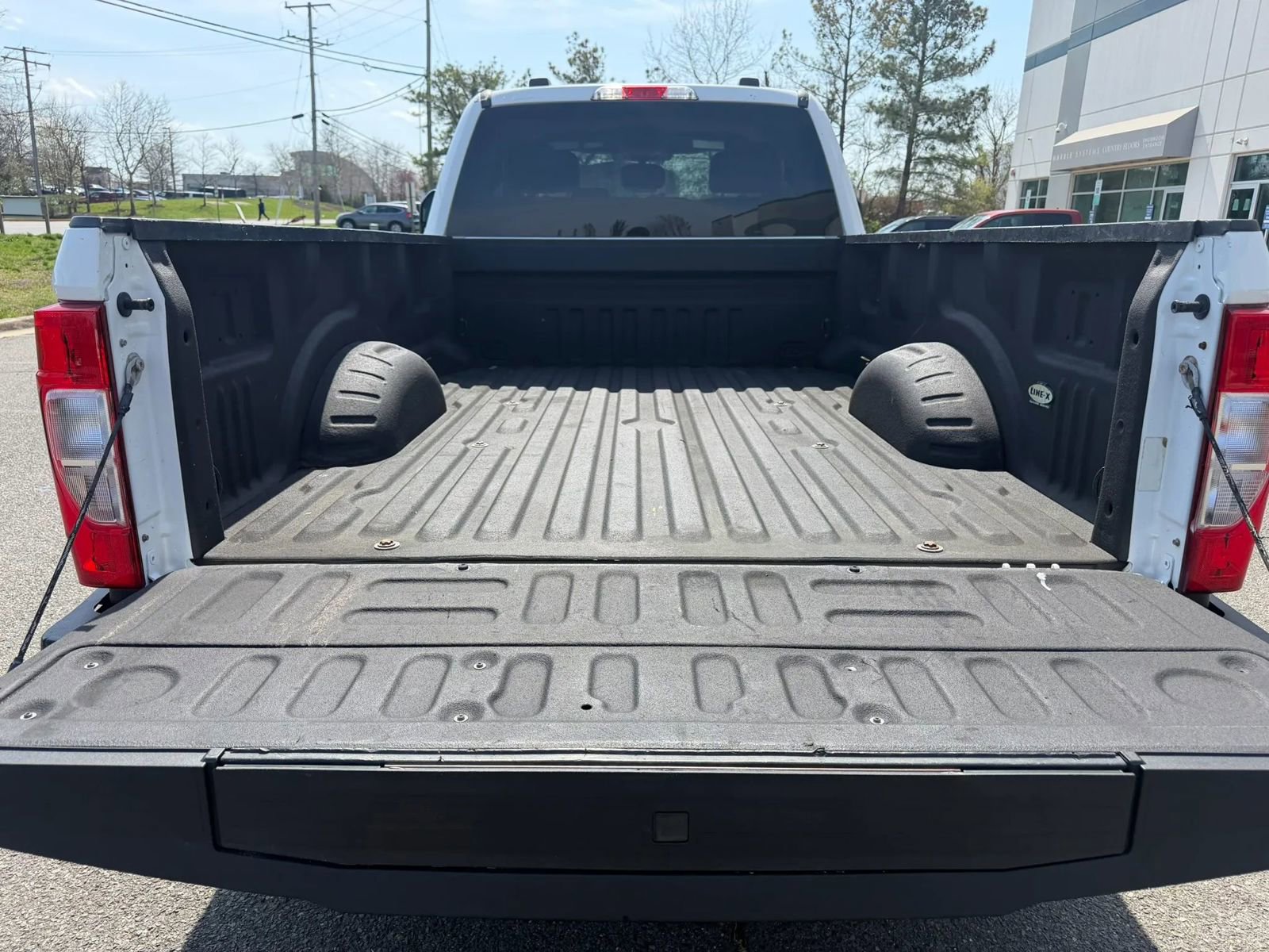 Used 2021 Ford F250 XL w/ Power Equipment Group AWD/4WD image 3