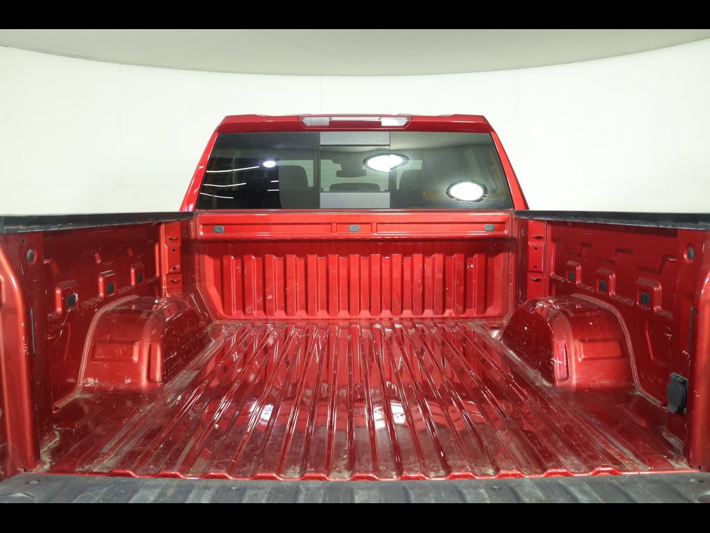 Used 2024 Chevrolet Silverado 1500 LT w/ Z71 Off-Road Package AWD/4WD image 18