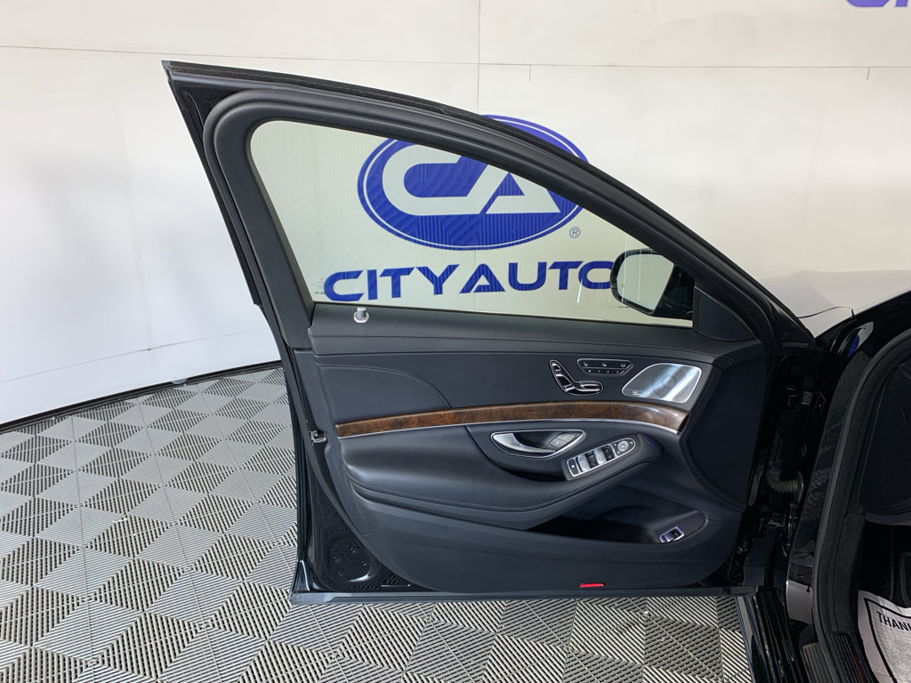 Used 2015 Mercedes-Benz S 550 Sedan image 12