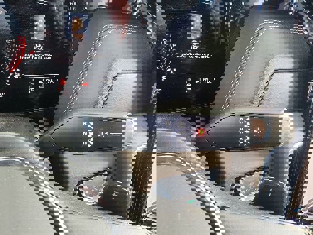 Certified 2025 GMC Yukon Denali Ultimate AWD/4WD image 16