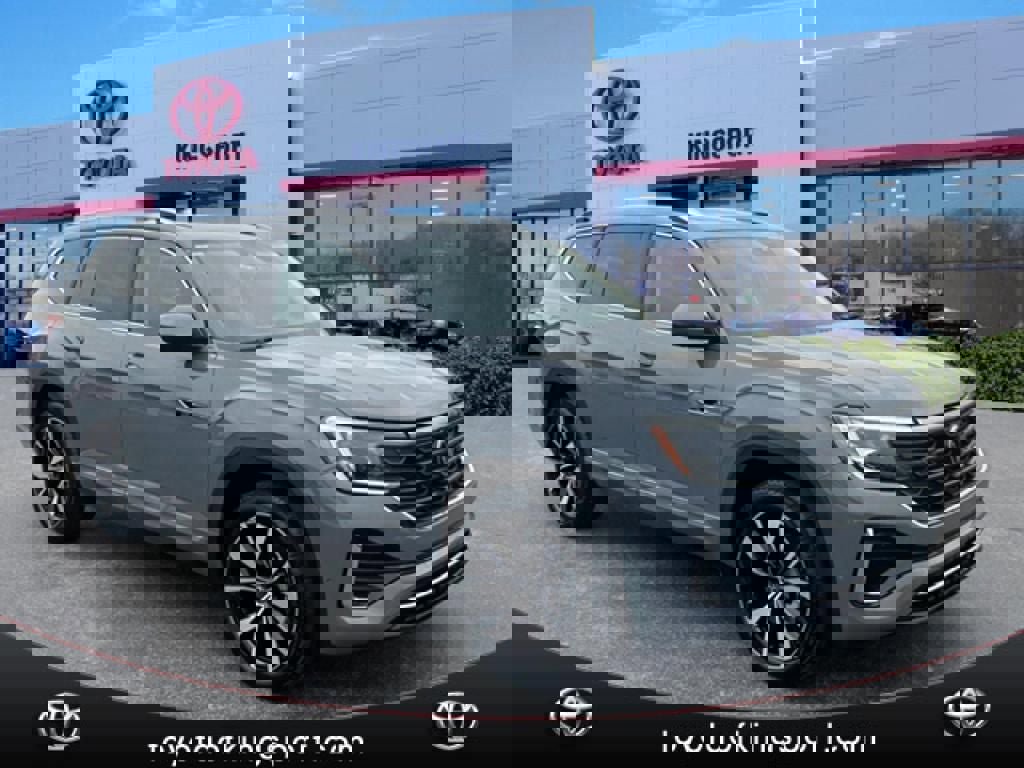 Used 2025 Volkswagen Atlas SEL Premium R-Line image 7