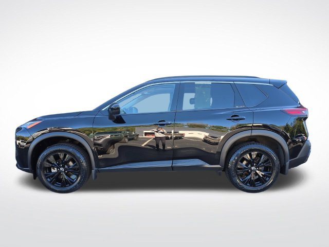 Used 2023 Nissan Rogue SV w/ SV Premium B Package AWD/4WD image 3