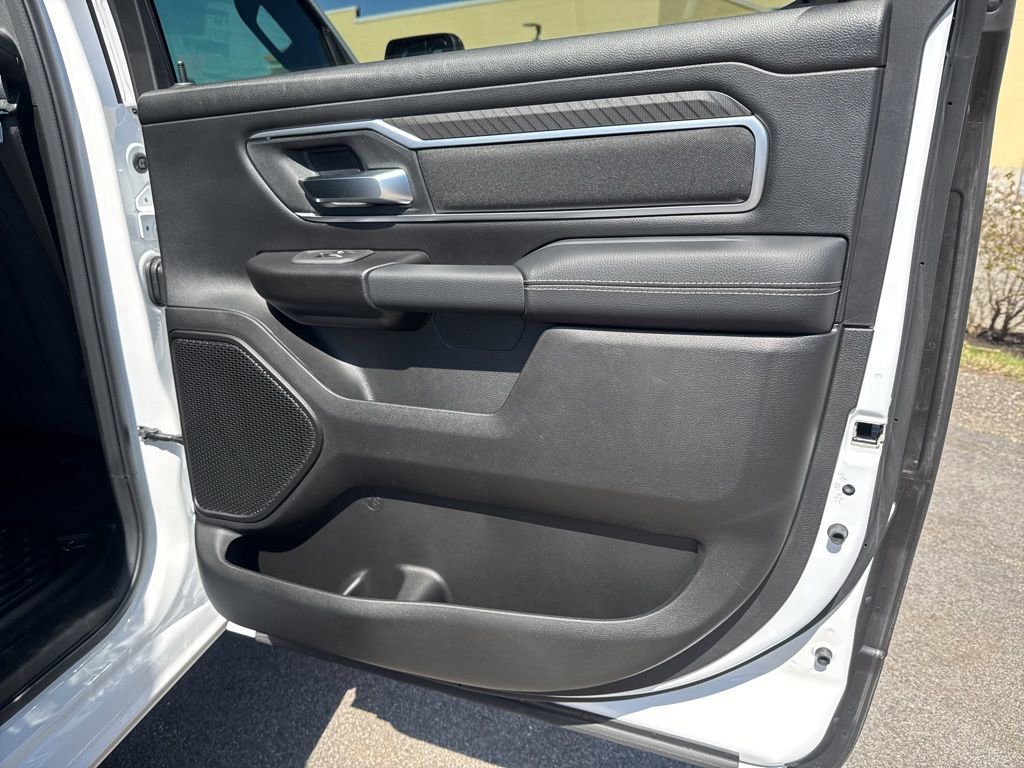 New 2026 RAM 1500 4x4 Crew Cab image 28