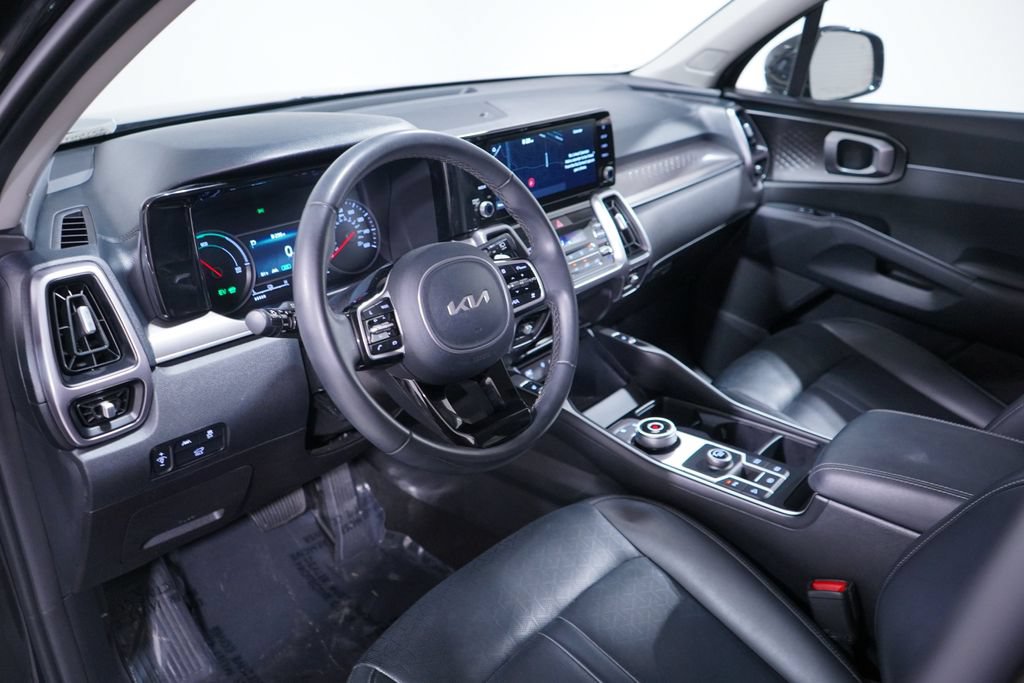 Used 2023 Kia Sorento EX FWD image 6