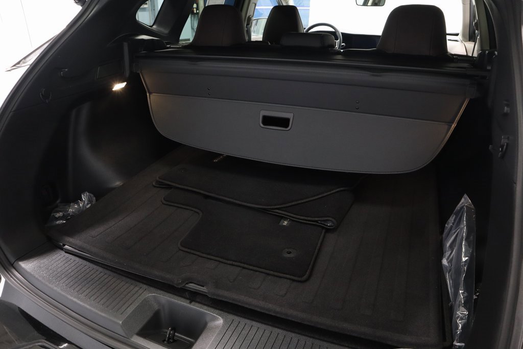 Certified 2025 Nissan Murano Platinum w/ Cargo Package image 18