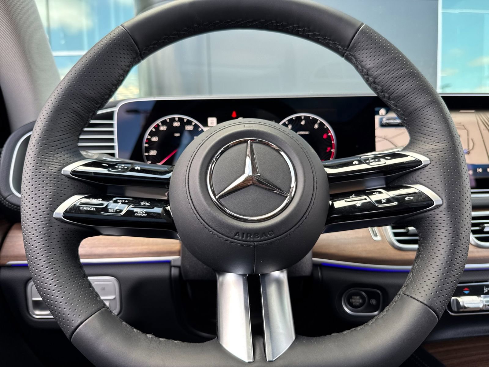 New 2025 Mercedes-Benz GLS 450 4MATIC image 28