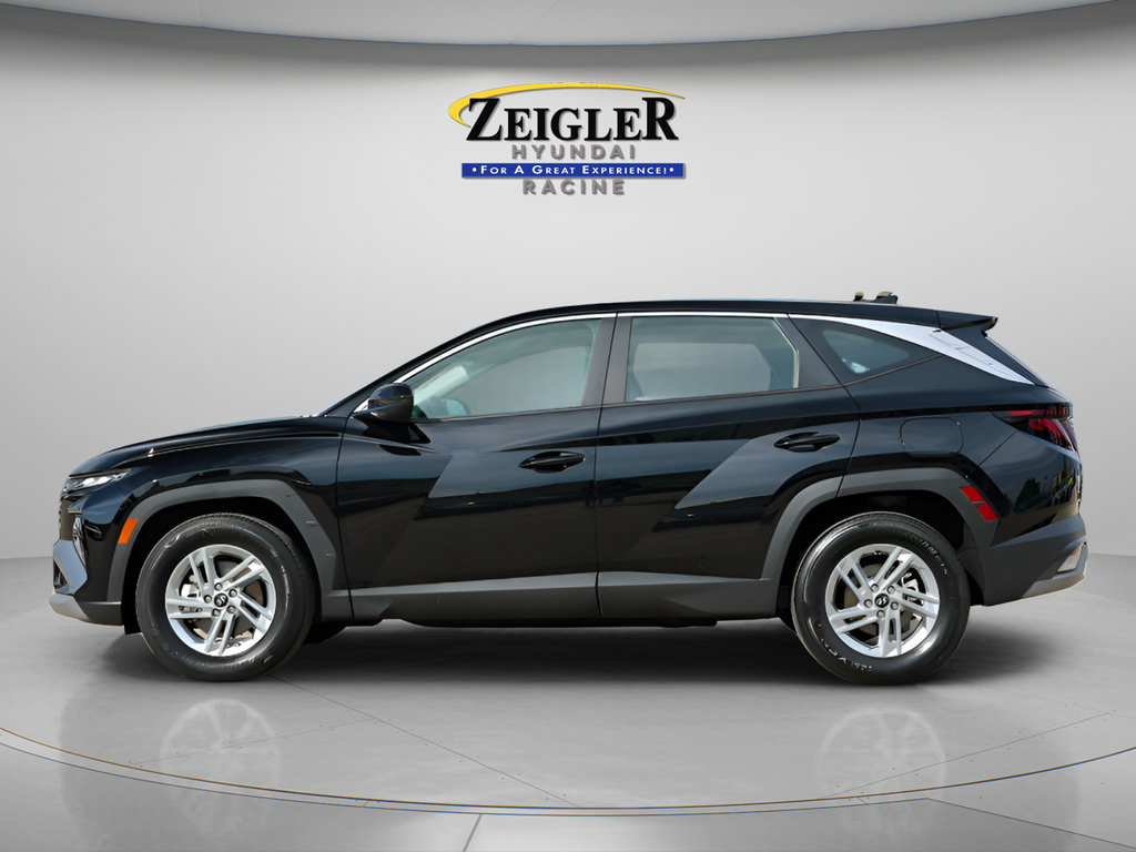 Certified 2026 Hyundai Tucson SE FWD image 4