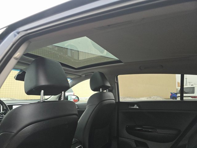 Used 2021 Kia Sportage EX w/ EX Technology Package image 14