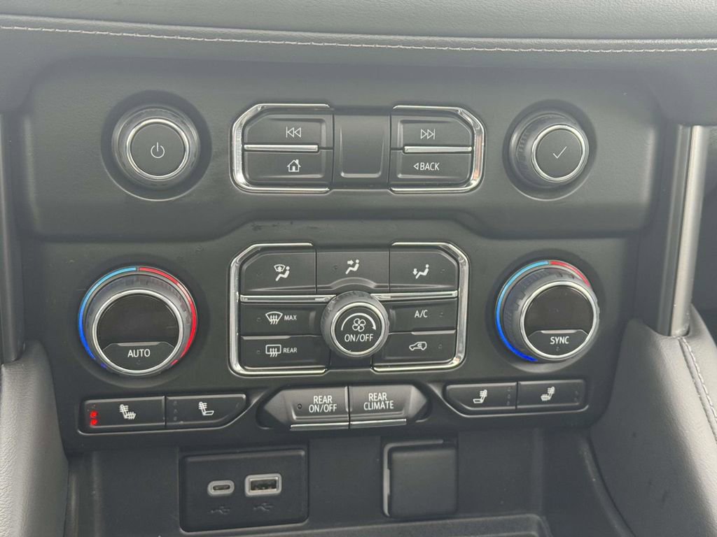 Used 2023 Chevrolet Tahoe LT w/ LT Signature Plus Package image 31