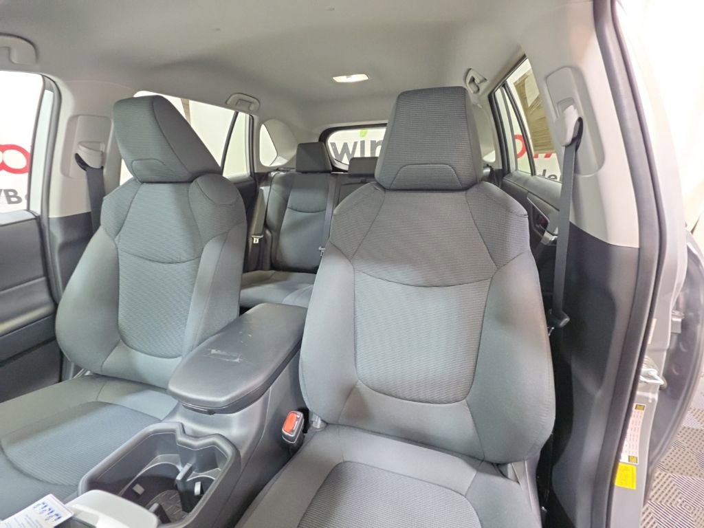 Used 2025 Toyota RAV4 LE image 24