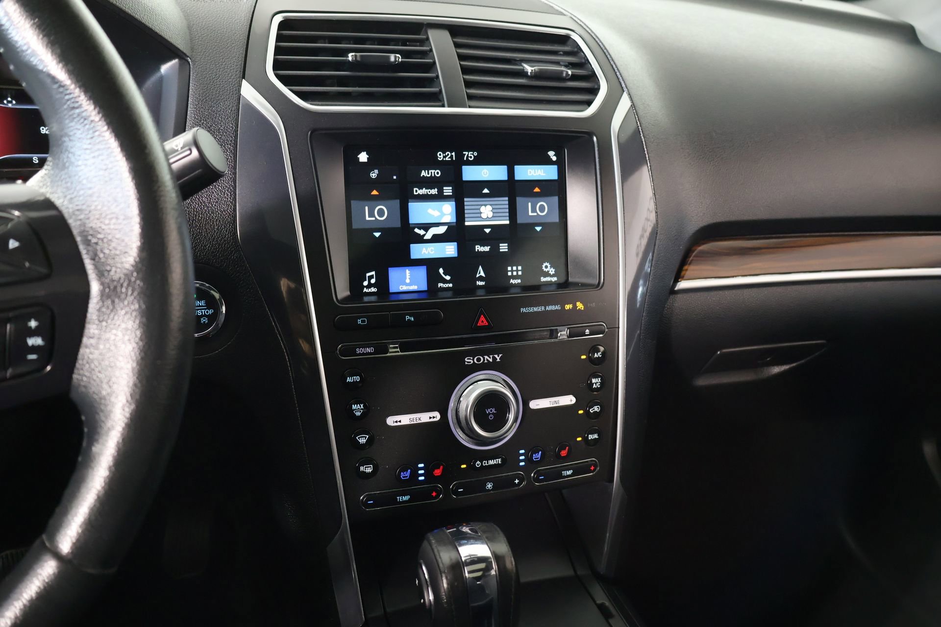 Used 2018 Ford Explorer Limited FWD image 5