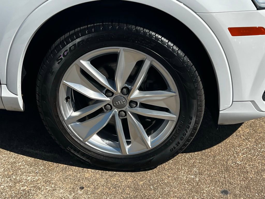Used 2017 Audi Q3 2.0T Premium Plus w/ Premium Plus Package image 22