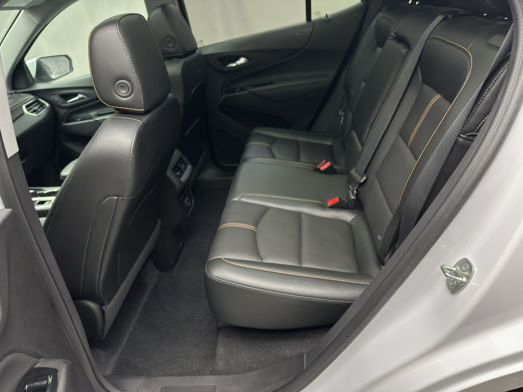 Used 2024 Chevrolet Equinox Premier AWD/4WD image 13