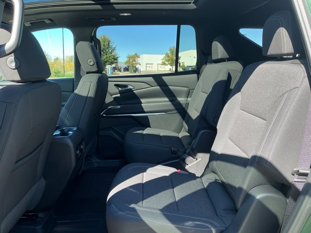 New 2027 Chevrolet Traverse LT w/ Sun and Wheel Package AWD/4WD image 34