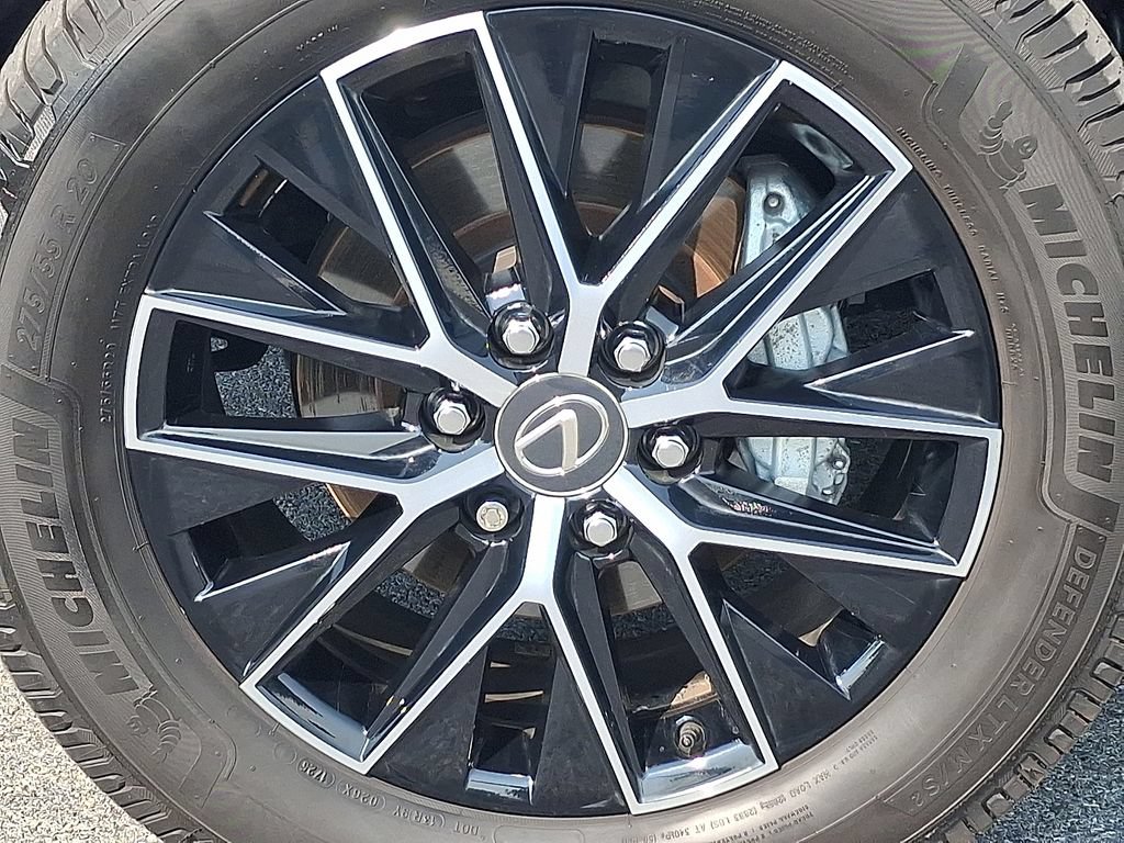 Used 2024 Lexus GX 550 w/ Accessory Package (Z1) AWD/4WD image 8