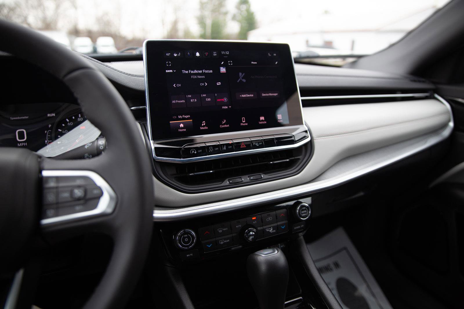 Used 2025 Jeep Compass Limited image 14