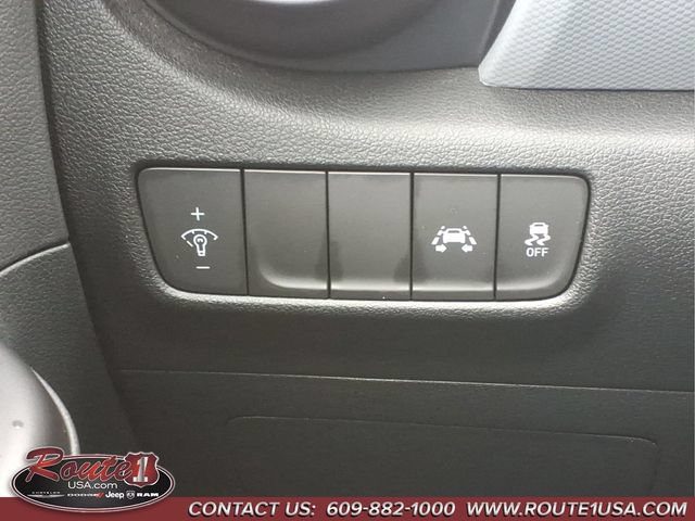 Used 2019 Hyundai Kona SE AWD/4WD image 26