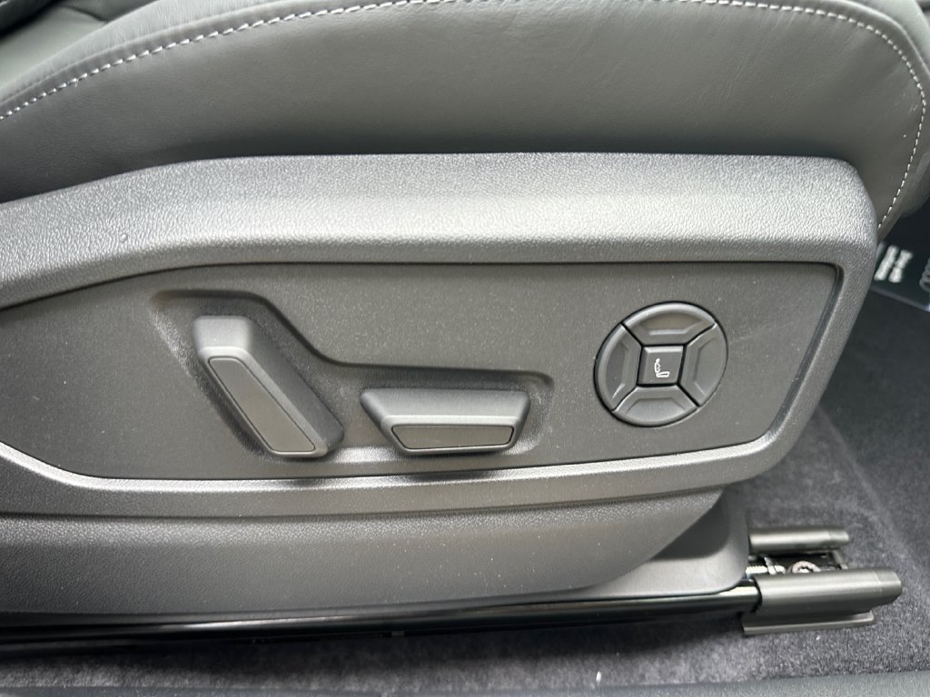 New 2026 Audi SQ5 Premium Plus AWD/4WD image 16