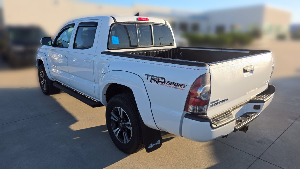 Used 2014 Toyota Tacoma 4x4 Double Cab w/ TRD Sport Package image 3