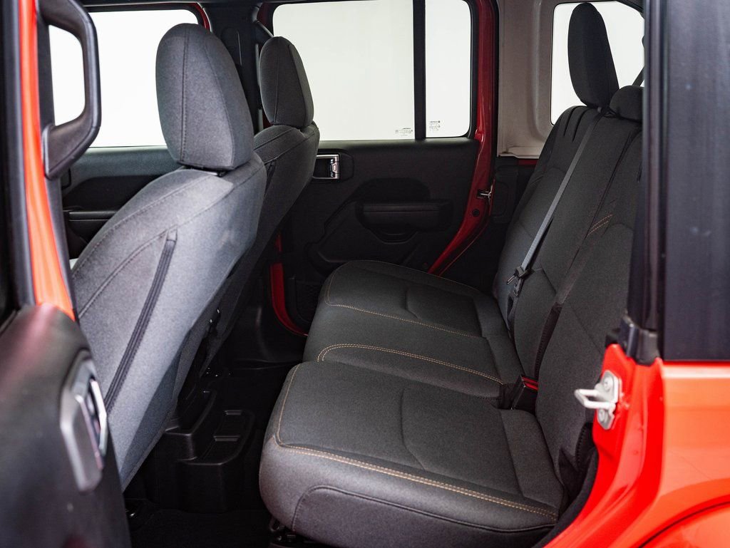 Used 2024 Jeep Wrangler Unlimited image 34