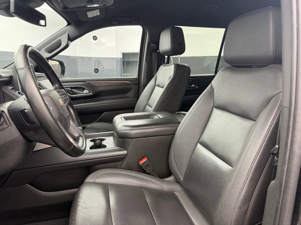 Used 2023 Chevrolet Tahoe LT image 3